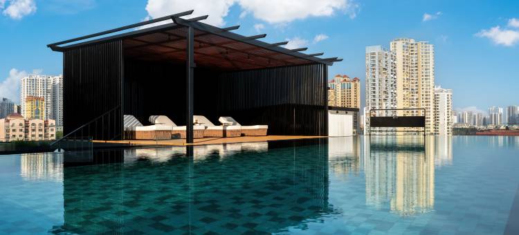 北海及酒店(北海银滩景区侨港风情街店)图片