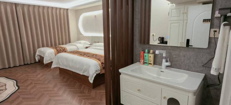 浩然宾馆(长白山西站店)图片