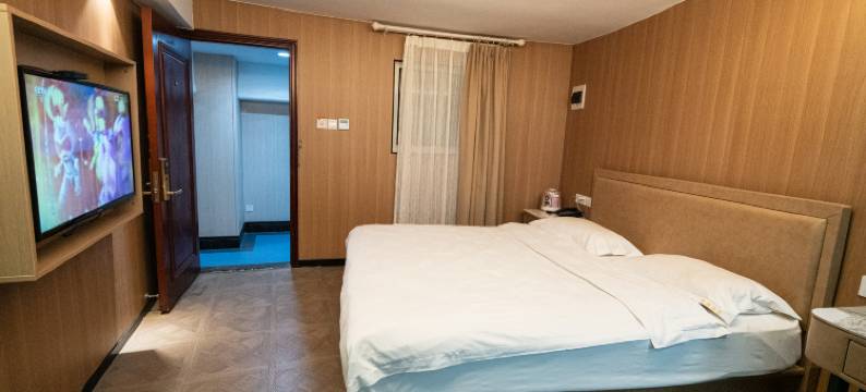 酷8亚旗酒店(上海虹桥机场九亭地铁站店)图片