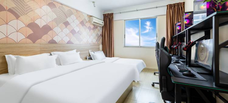 美娱·星峰电竞酒店(中山汽车总站店)图片