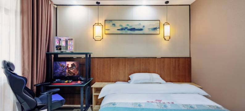 竞悦电竞民宿(宜春北路店)图片