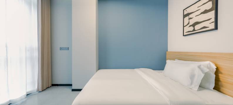 澜居·月畔酒店(大科城地铁站贵安高铁站店)图片