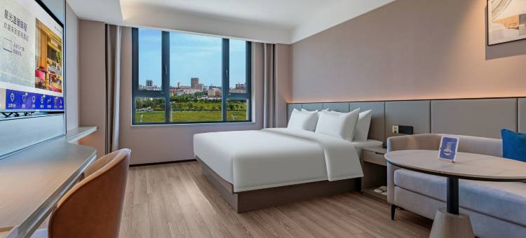 星程酒店(和静天鹅湖路店)图片