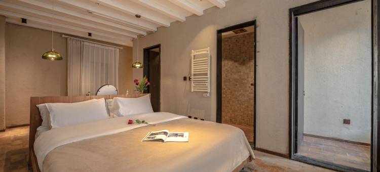 香格里拉圣地花间堂图片