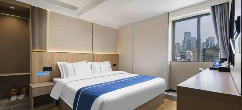 弘云运民宿(春熙路太古里店)图片