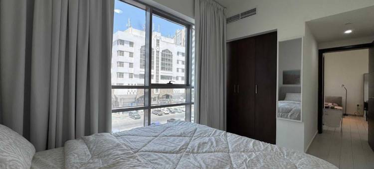 Luxury 1-bedroom fully furnished Lifeline apartment with free parking图片