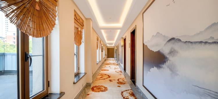 鞍山莱斯顿精品酒店图片