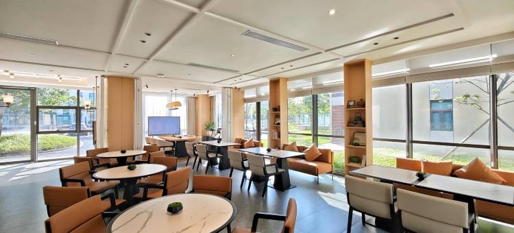 丹霞云邸酒店图片