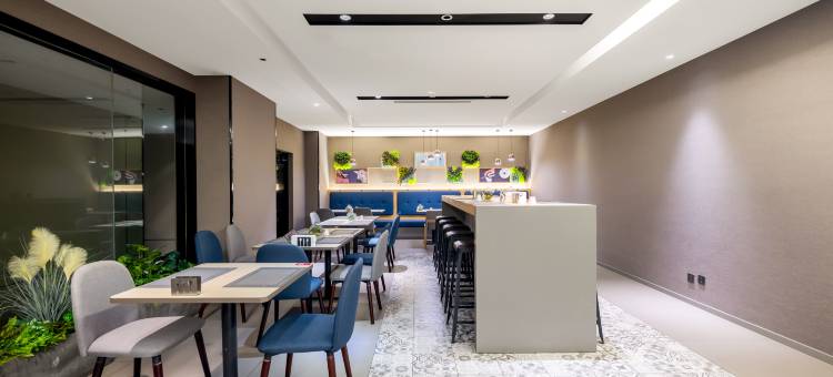 网鱼电竞酒店(南通濠河风景区店)图片