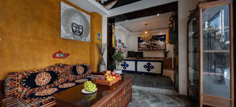 拉萨茉白别院(布达拉宫扎基寺店)图片