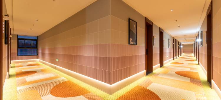 雷神电竞酒店(武汉南湖华中农业大学店)图片