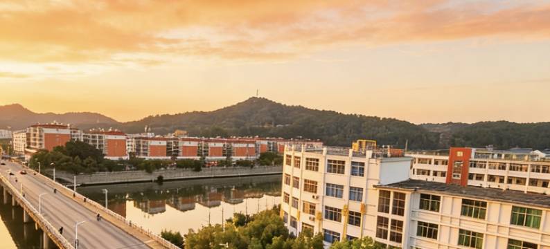 城市大酒店(会昌戏剧小镇店)图片