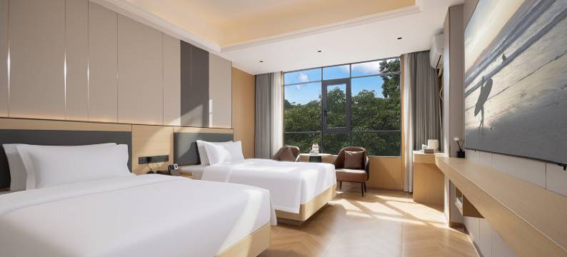 保亭云端智能酒店(七仙文化广场店)图片