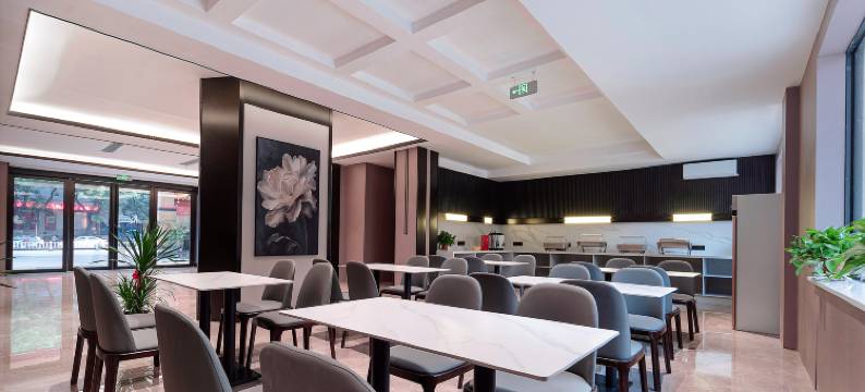 里程酒店(玉林金城中心第一人民医院店)图片