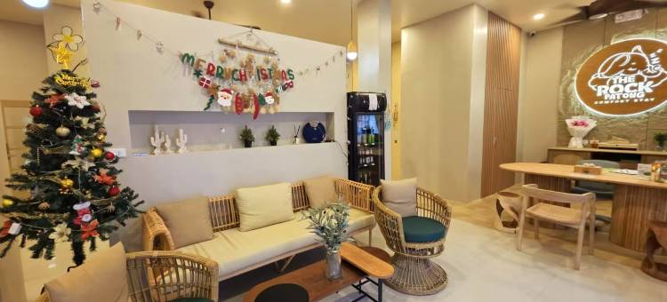 芭东海滩岩石酒店(The Rock Patong comfort stay)图片