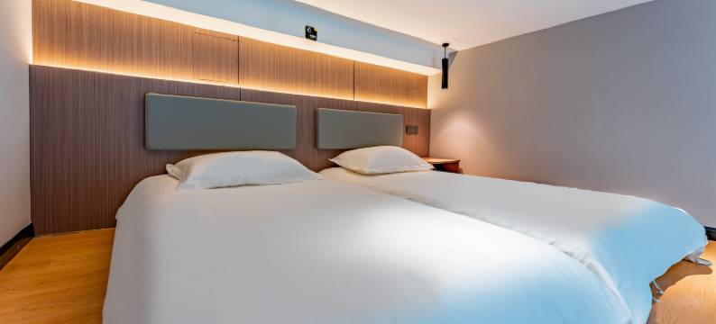 网鱼电竞酒店(武昌火车站店)图片