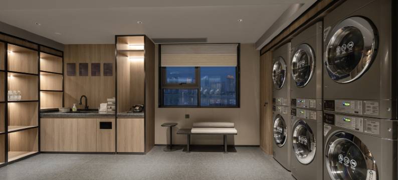 武汉江汉路江汉关江景亚朵酒店图片