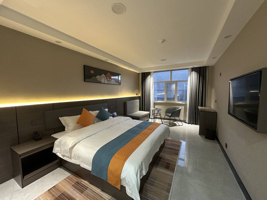 正源大厦(循化白庄中学店)