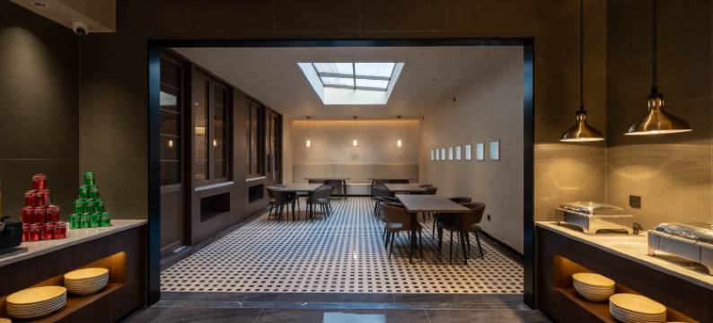 卫海云居酒店图片