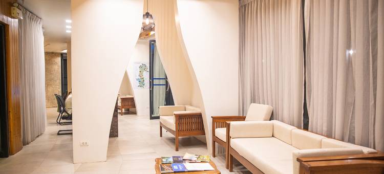 B2 湄宏顺尊享酒店(B2 Mae Hong Son Premier Hotel)图片