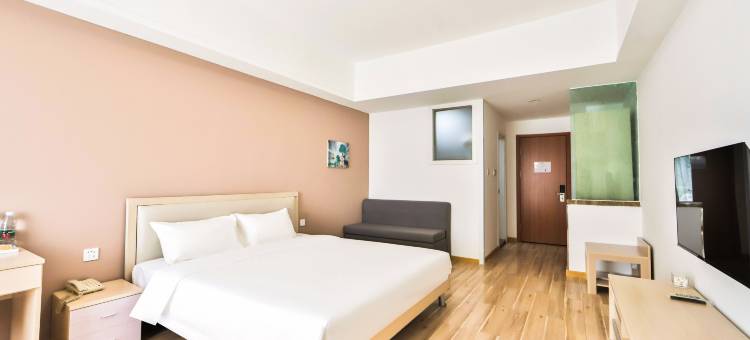 长春南湖假日酒店(南湖公园工农广场地铁站店)图片