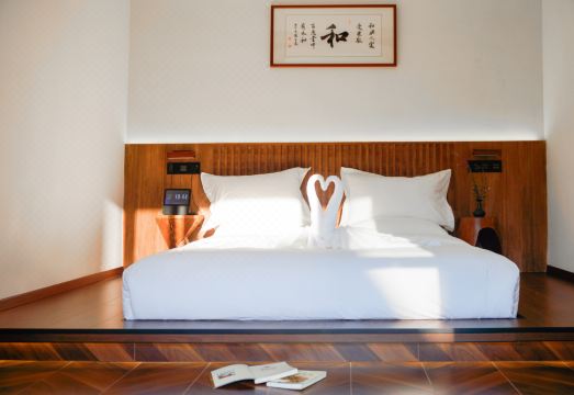 Shaxi Ancient Town Xiyuan Boutique Homestay Hotel Overview