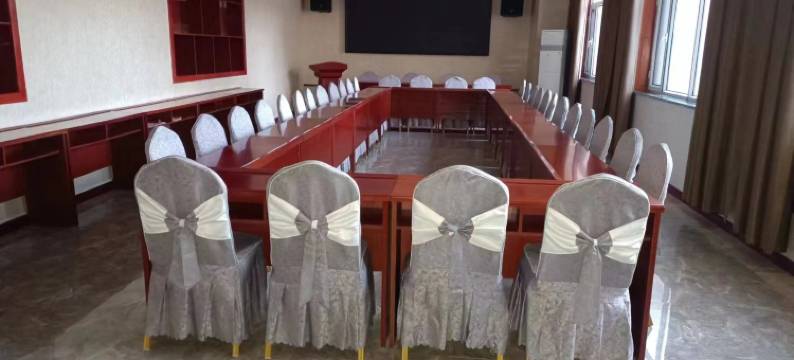 额济纳旗维丽斯大酒店图片