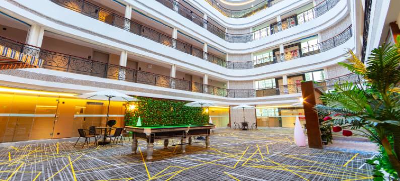 谷莫尼酒店(安顺黄果树大街店)图片