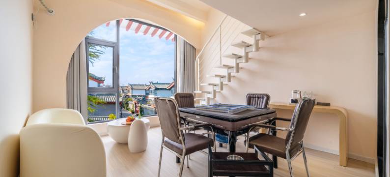 楚雄梦菲斯艺宿酒店(彝人古镇店)图片