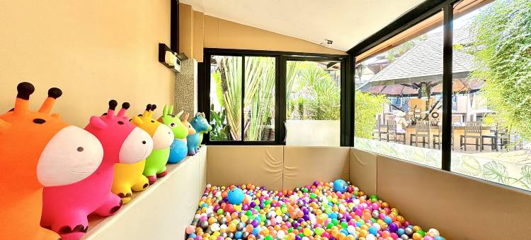 卡马拉公主海滨酒店(Princess Kamala Beachfront Hotel)图片