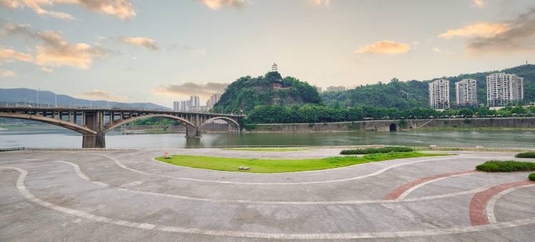 昕朵·悦柠酒店(文理学院南坝校区店)图片