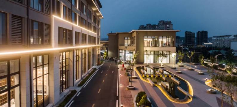 CLIFFHUB澜舫酒店(淄博博山红叶柿岩店)图片