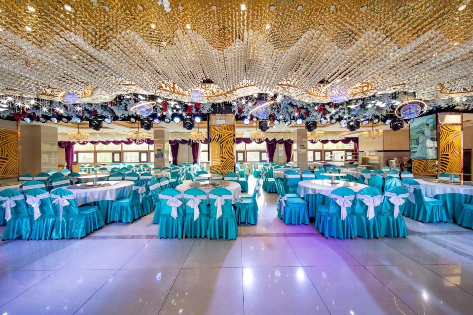 Yichuan Shengyuan Business Hotel Over view