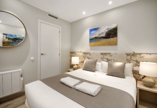 Eixample Building Apartments by Mercedes Heritage Hotel Overview