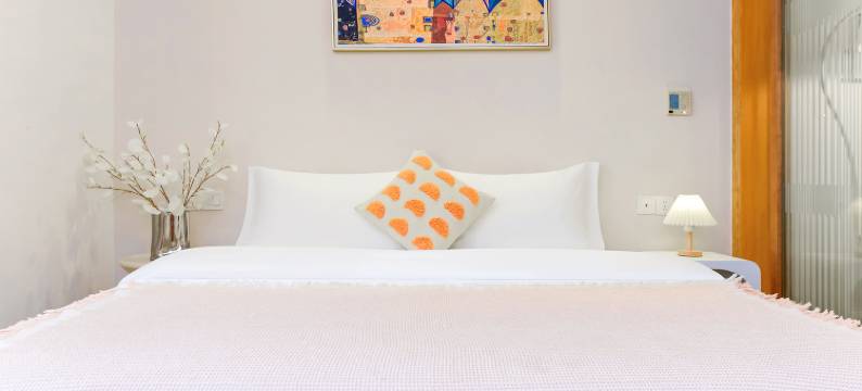 雲里雾里小舍精品民宿(观音桥店)图片