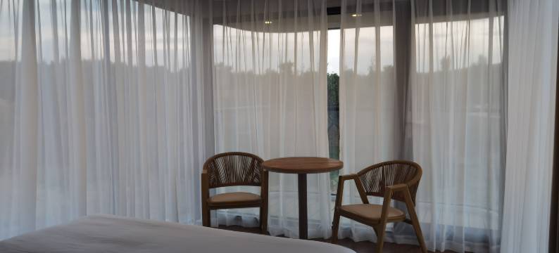 唐坊火山漫步太空舱宿营地图片