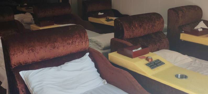 安顺·皇室·酒店｜CITY COLOR LIT·高空观景酒店(平坝南站店)图片