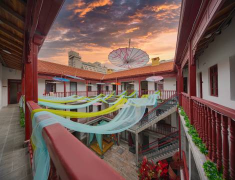 三可别院民宿(青岛栈桥中山路地铁站店)