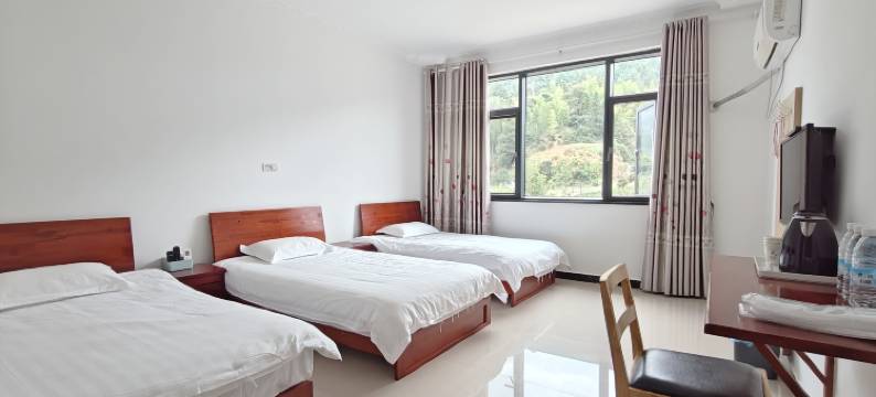 三清山秀月山舍图片