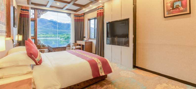 甘孜罗布林温泉酒店(格萨尔王城店)图片