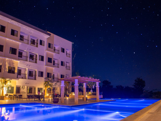 邦劳维斯塔苏伊特斯由SMS酒店管理