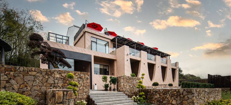 杉涧·序言红杉林私汤度假民宿(皖南川藏线店)图片