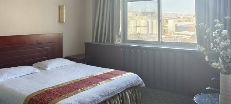 伊宁富强宾馆(伊宁火车站店)图片