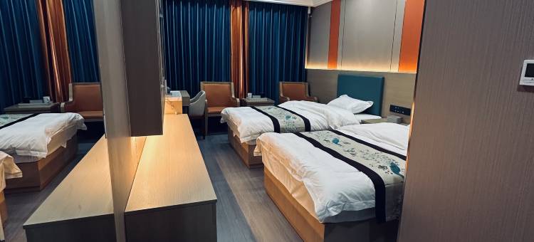 杂多澜沧江酒店图片