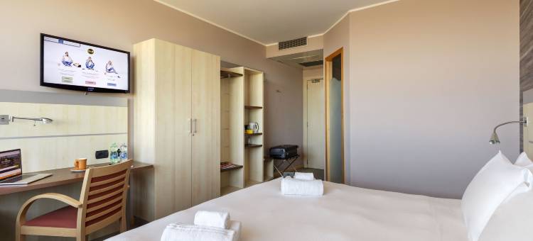 朗格凯拉斯科 B&B 酒店(B&B HOTEL Cherasco Langhe)图片