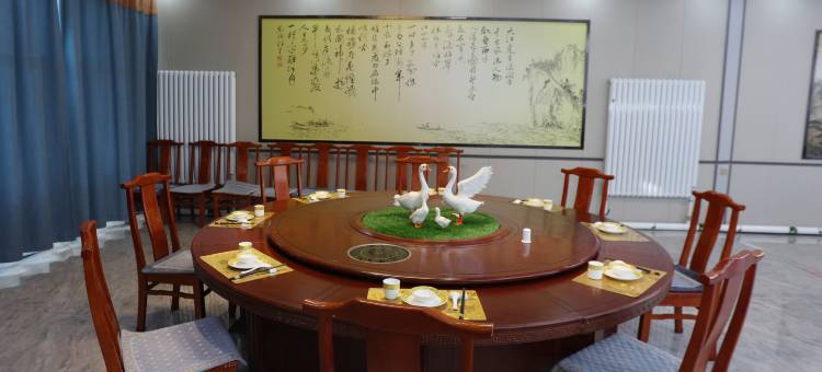 嫩江龙圣宾馆图片