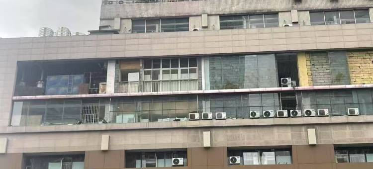 灰灰鱼·LOFT艺术投影自助民宿(成都宽窄巷子店)图片
