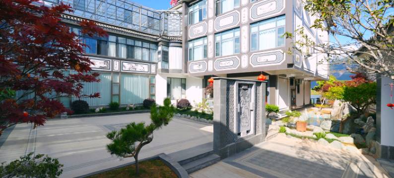 水泽缘Lakeview·云栖湖畔丨白族美学观景民宿(三义国际机场店)图片