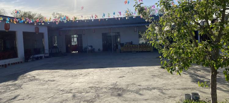 江布拉克丰源农家庄园图片