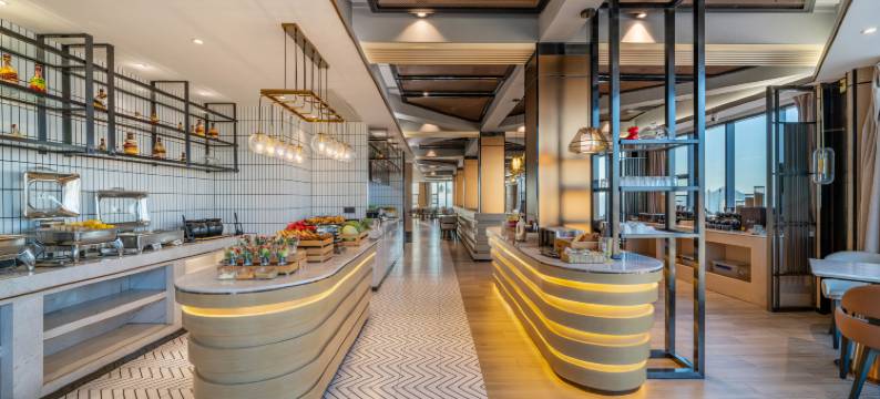 上饶站凤凰中大道亚朵酒店图片